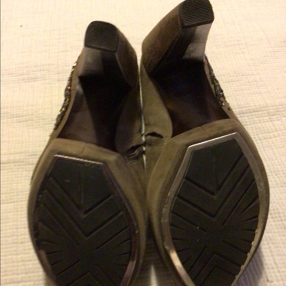 Taupe suede high heel booties w/ beading - Picture 6 of 8